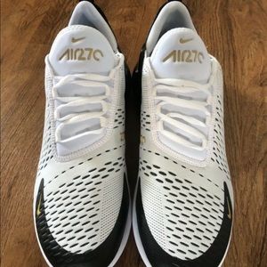 Nike Air Max 270 WhiteGold Women’s size 8.5 NWT Nike Air Max 270 WhiteGold Women’s size 8.5 NWT
